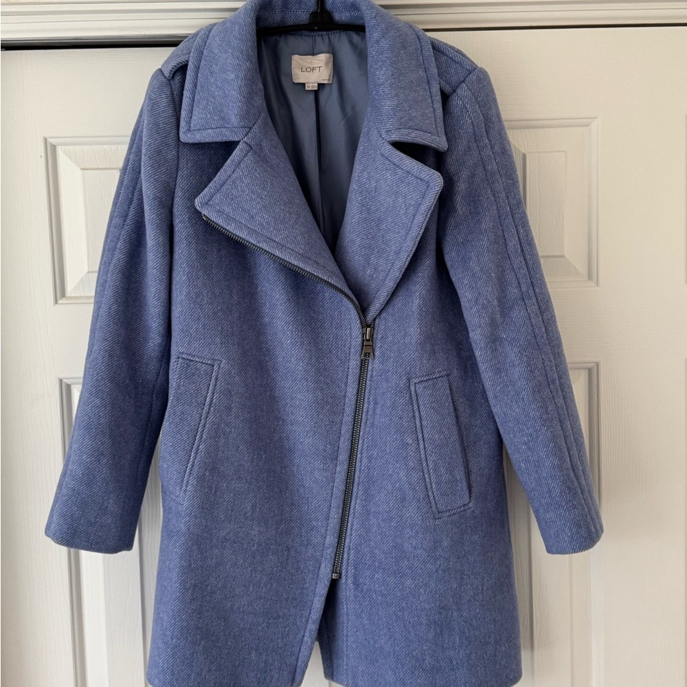 LOFT Women's Elegant light Blue Full Zipper Coat Medium Petite